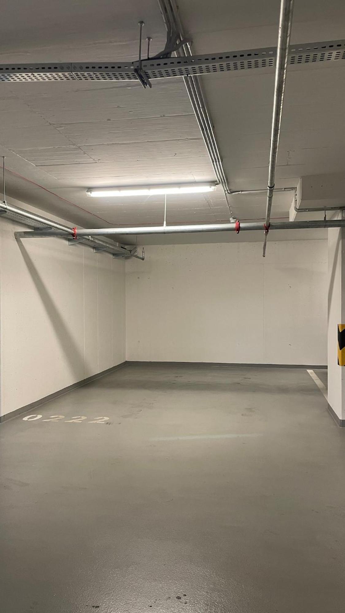 Modern Stylish With Private Garage Apartment