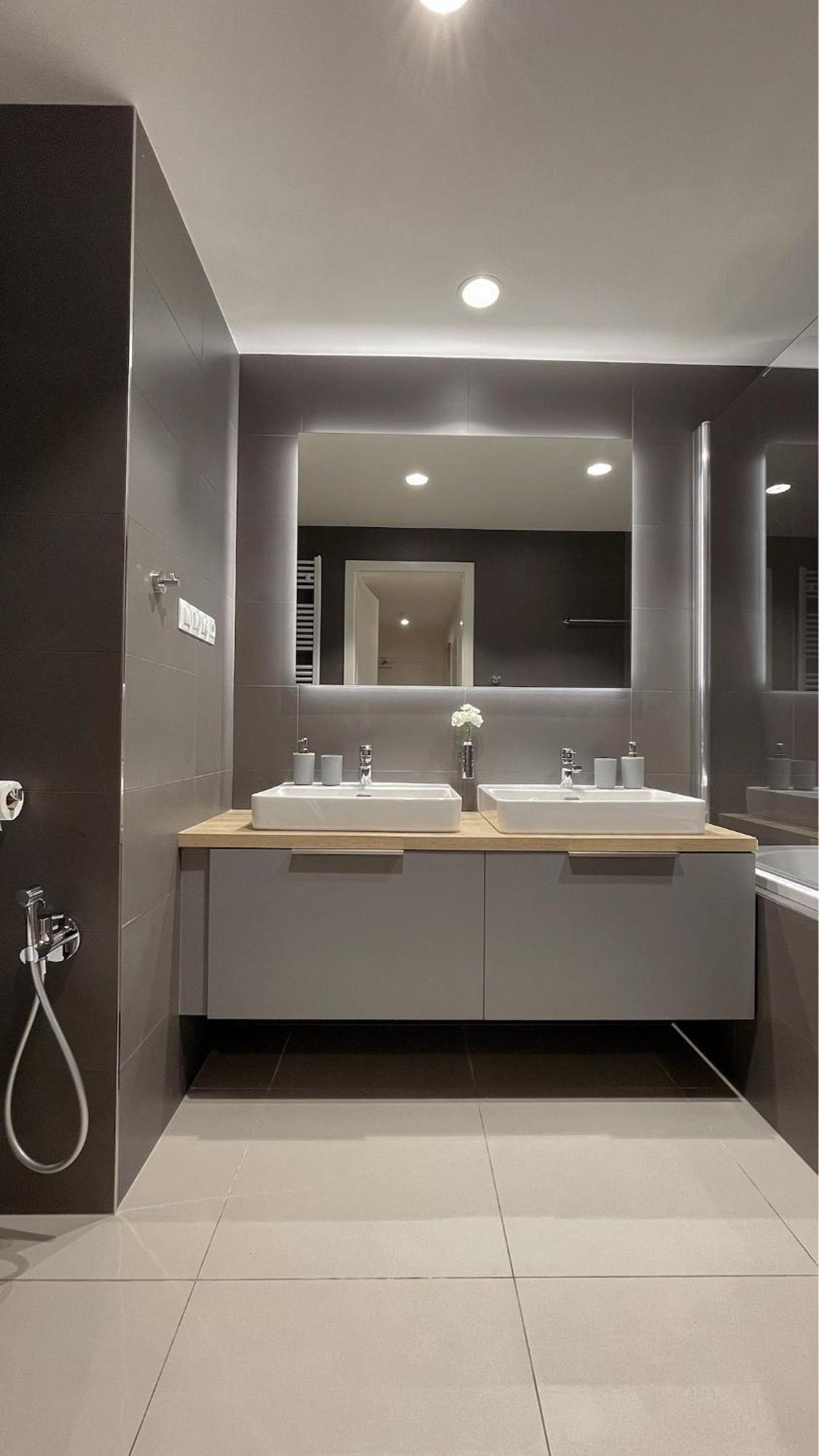 Modern Stylish With Private Garage Prag
